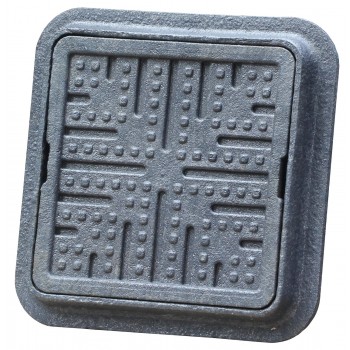 Люк квадратный Ruslana 300*300 до 1т пластиковый черный