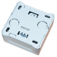 Розетка накладная одноместная c заземлением Viko Vera белая