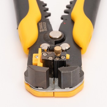 Инструмент для снятия изоляции/резки/опрессовки Takel HS-D1 0,25-6 мм²