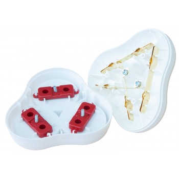 Тройник в розетку NEOMAX NX1015 16А 250В белый 3 гнезда