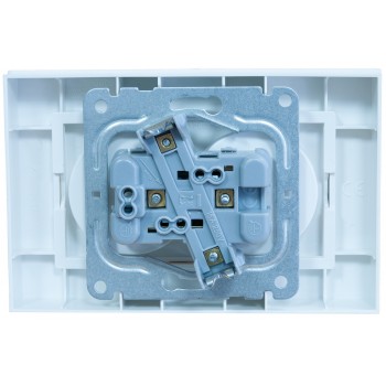 Розетка двойная без заземления Viko Karre Белый