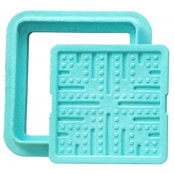 Люк квадратный Ruslana 300*300 до 1т пластиковый зеленый