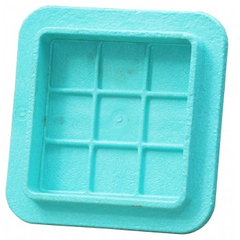 Люк квадратный Ruslana 300*300 до 1т пластиковый зеленый