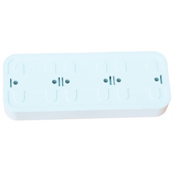 Розетка накладная трехместная без заземления GISelt Premiera белая